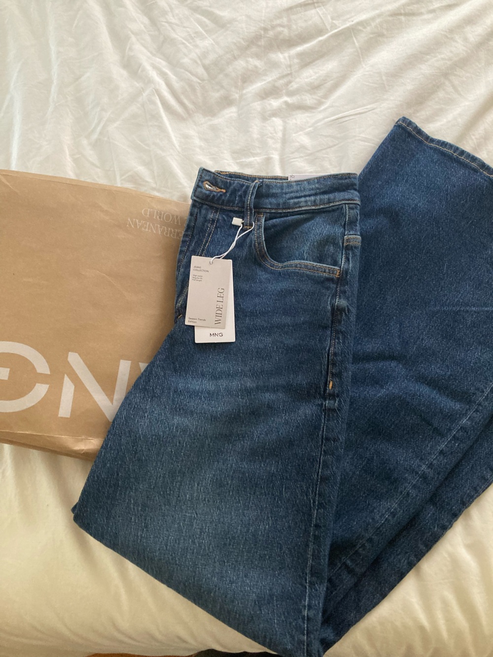 Mango Wide-Leg High-Waisted Jeans in Deep Indigo